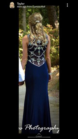 Prom dress (navy) 200$ to buy 100$ to rent size:2