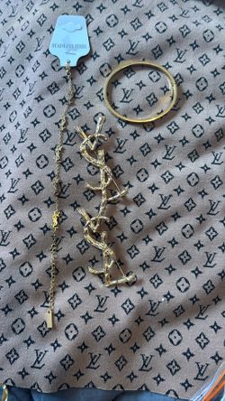 Namebrand Gold Town, Jewelry Set Two Bracelets Two Pins  Everything Included