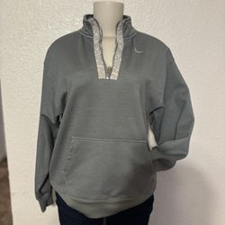 Women’s  Small  Nike Sweater 