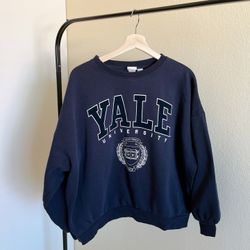 Women Oversized Yale Sweatshirt 
