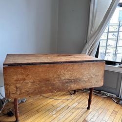 Wood drop down table