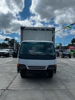 Npr 86-2005 gmc diesel