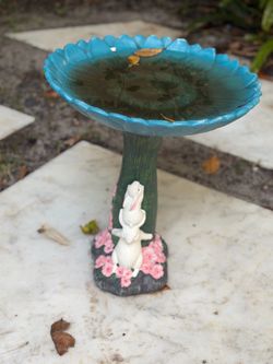 Bird bath - 20”H 17”W
