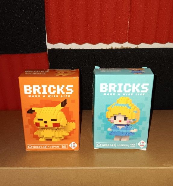 Bricks BUNDLE -PIKACHU & Cinderella Collection