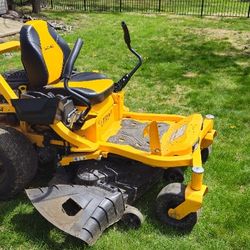 Cub Cadet Zero Turn Mower ZT-54 Ride On Mower