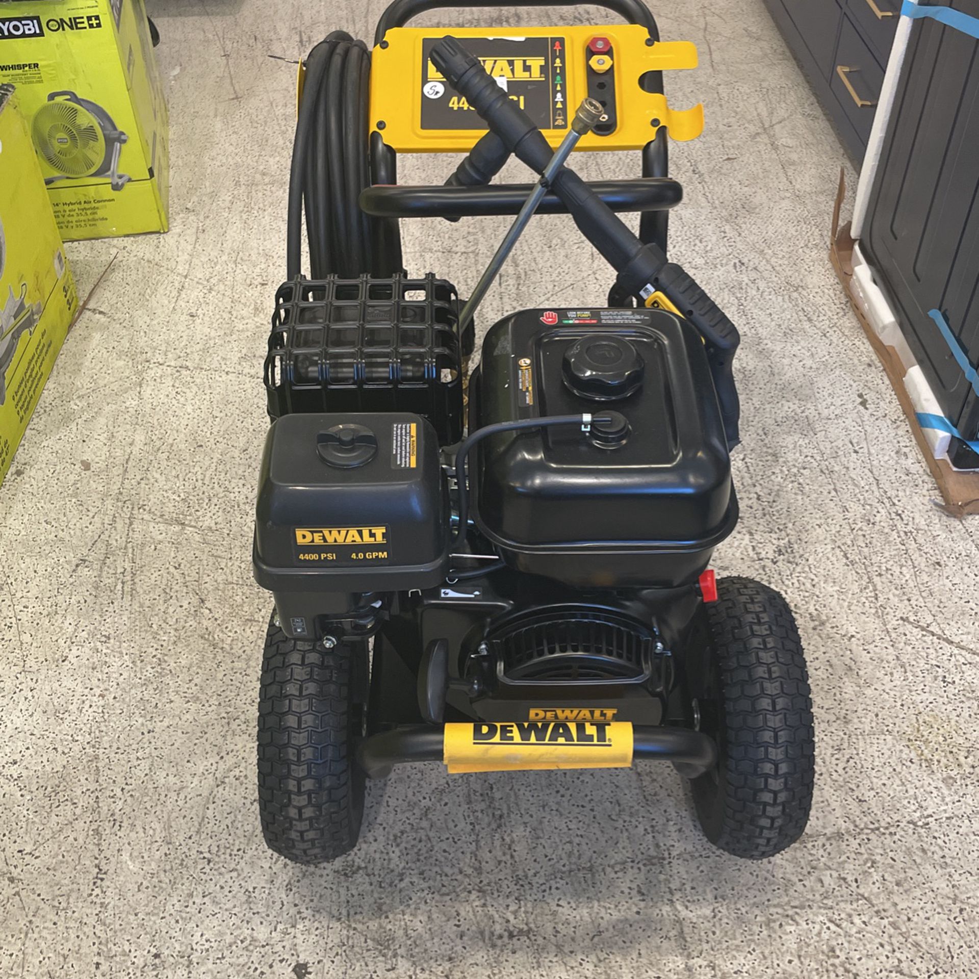 DEWALT 4400 psi 4.0 GPM Gas Cold Water Pressure Washer with 420cc Engine 49 State….DXPW61377