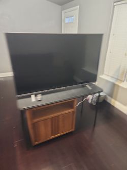50" TV
