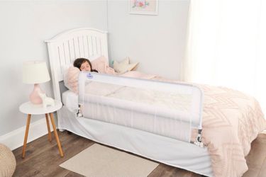 Regalo Swing Down Bed Rail Guard