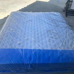 Cal King Mattress ( BeautyRest Beyond Firm)