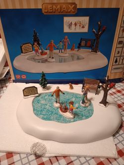 Lemax Animated Family Ice Skating Day