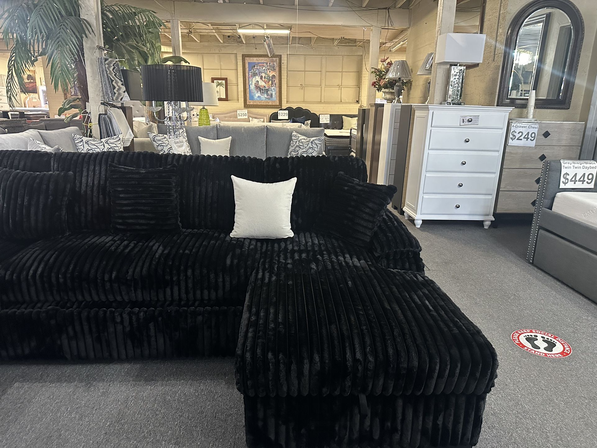 Brand New Corduroy Sectionals With Pullout Sofa -+ Storage Chaise ( Black, Gray, Browns, Beige Jumble Corduroy)
