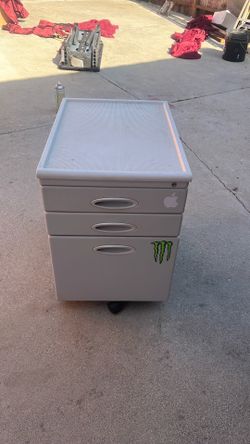 3-drawer file cabinet