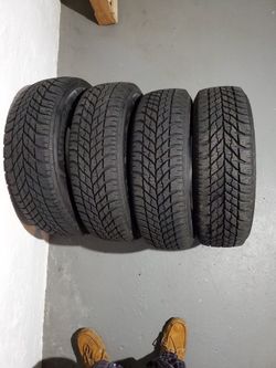 Snow Tires Goodyear Ultragrip