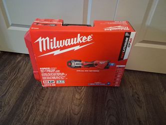 Milwaukee M12 ForceLogic Press Tool Kit 2573-22