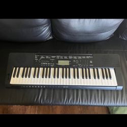 Casio Keyboard 