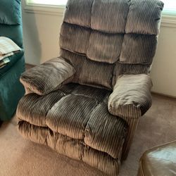 Very Comfortable Fabric Recliner