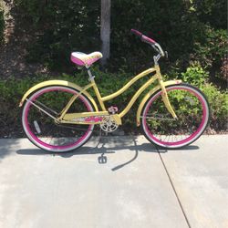 26” Huffy Cranbrook Ladies Light Yellow Beach Cruiser 