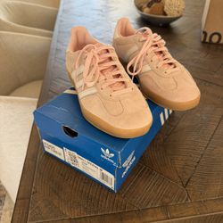 Adidas Spezial Women Size 5.5