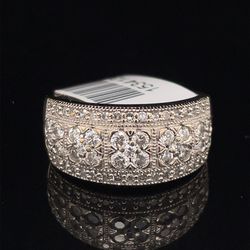 10KT Yellow Gold Diamond Ring 4.10g Size 7 153412/11