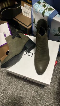 Suede Aldo Booties sz8