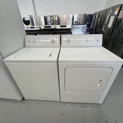 KENMORE Set Washer And Dryer Gas Used 