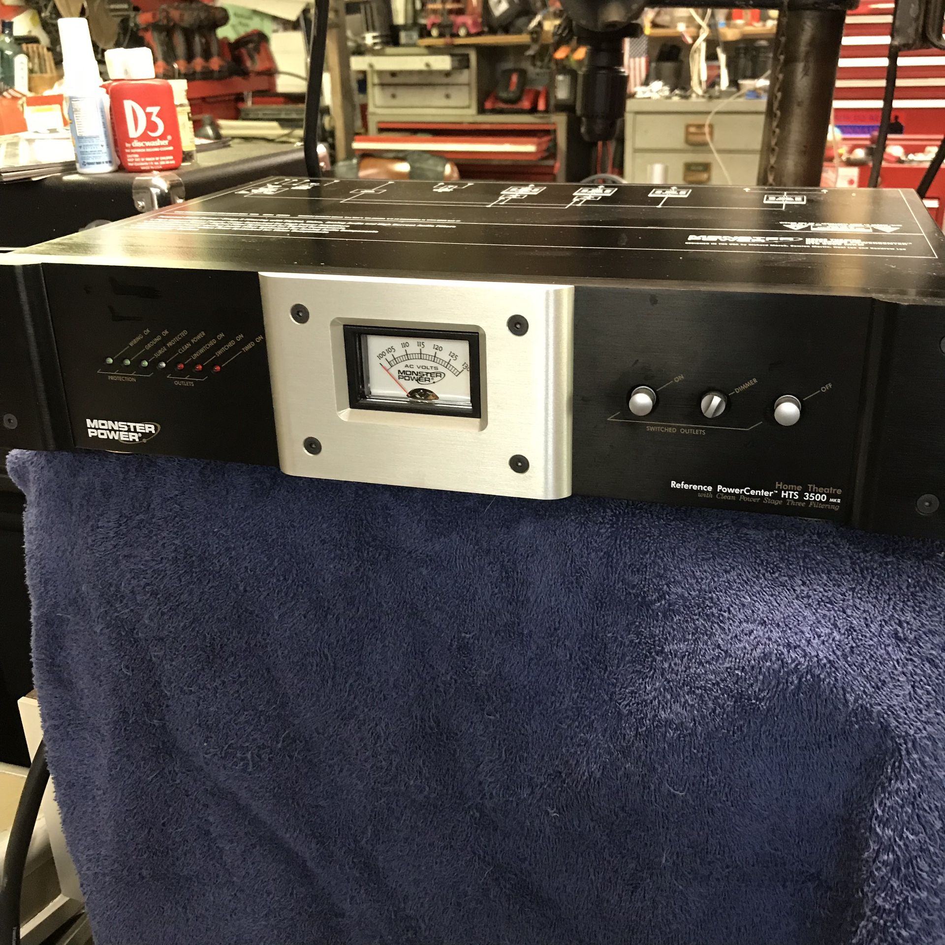 Monster power reference power center HTS 3500 Mark two