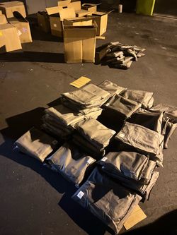 *WHOLESALE* ESSENTIAL HOODIES & SWEATSS