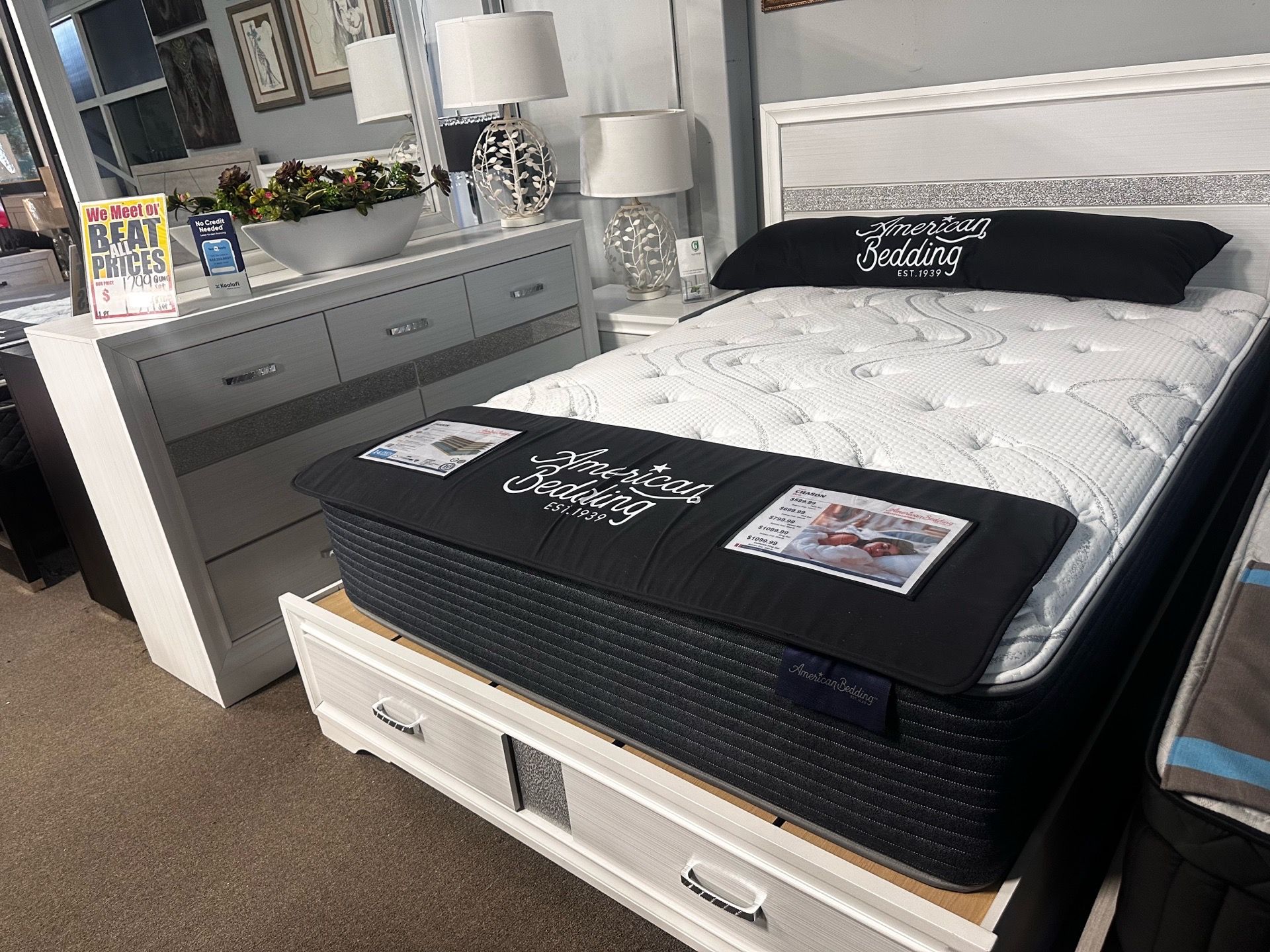 Gorgeous White bedroom set! $1199 🤍📦✨