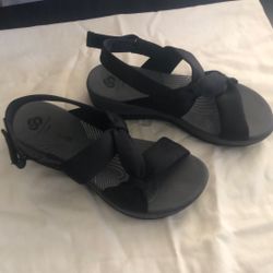 Black Sandals Size 7.5