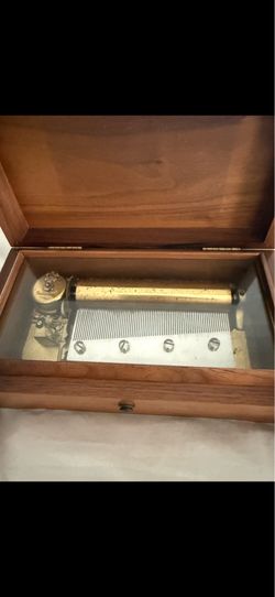 Vintage Thorens music box wooden
