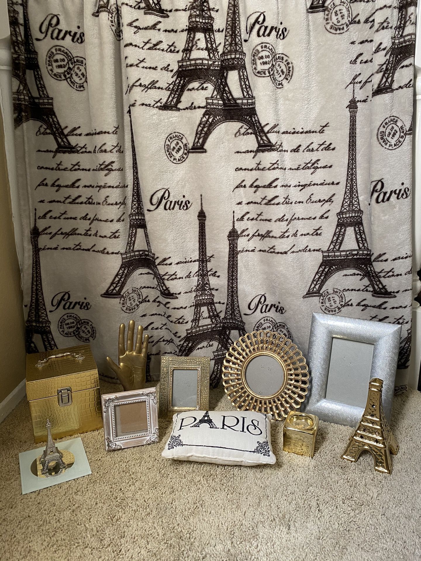 Paris Themed Home Decor - Frames, Blanket, Pillow and more