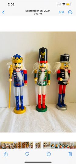 Nutcrackers set