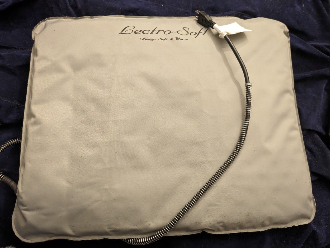 K& H Outdoorheated Dog Bed