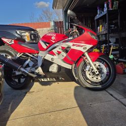 2002 Yzf R6