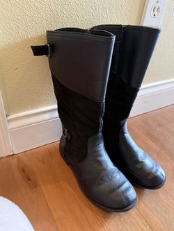 Kids Boots - size 3