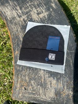 New Lv Blackbeanie