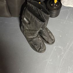 Kids Snow Gear And Snow Boots Adult Size 11