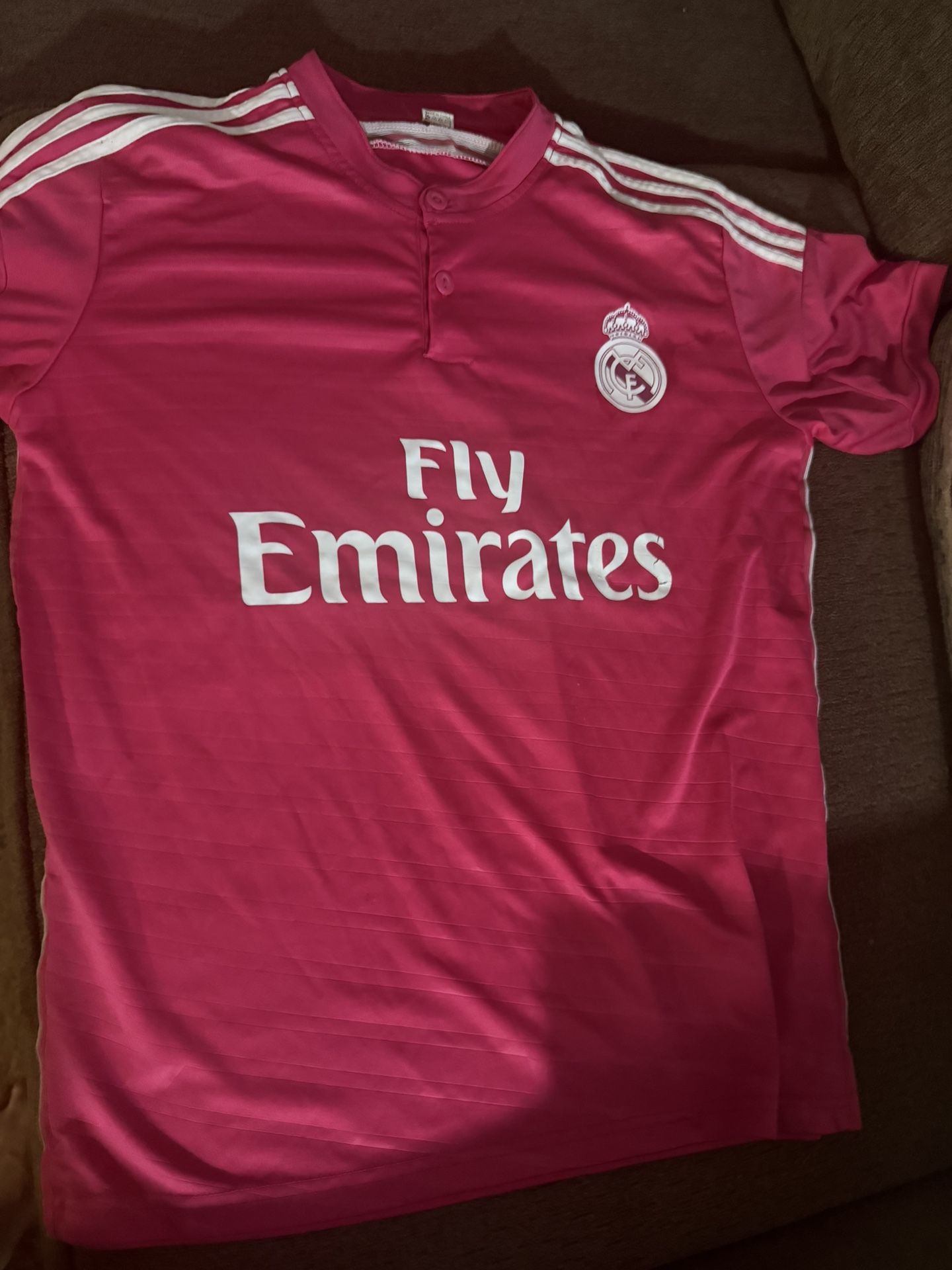 T Shirt Real Madrid Jersey Like New Size L for Women’s