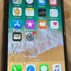 iPhone 7 32 Gb T Mobile ( Not Unlocked ) Cracked Screen