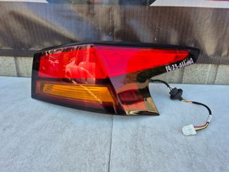2019 2020 2021 2022 2023 2024 NISSAN ALTIMA TAIL LIGHT RIGHT SIDE USED OEM (1TAB BROKEN)