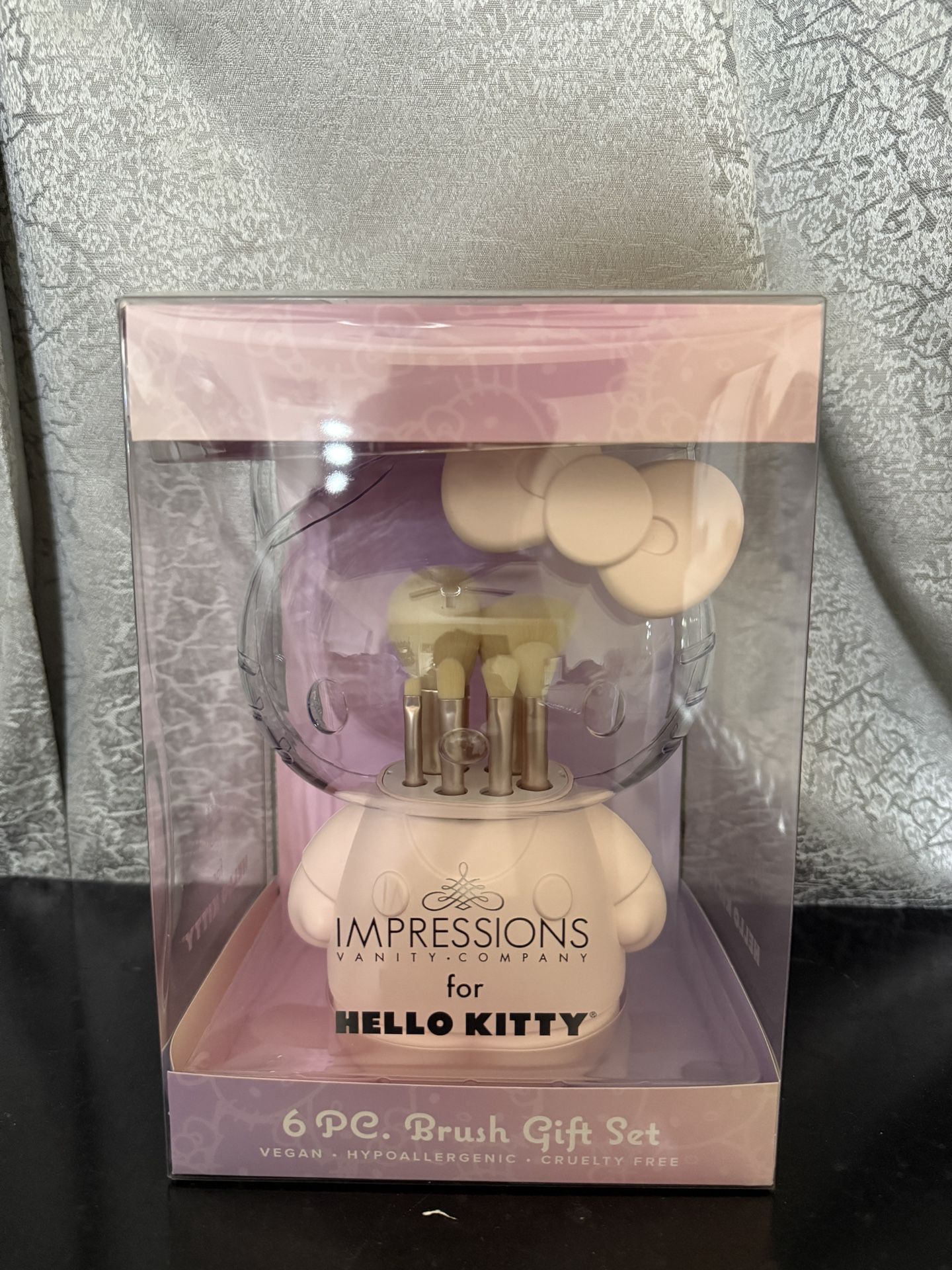 Hello Kitty Makeup Brushes