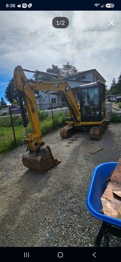 2020 Cat excavator 305