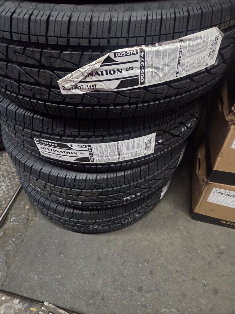 265/70/17 FIRESTONE LE3 NEW 65K