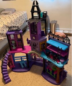 Monster high house