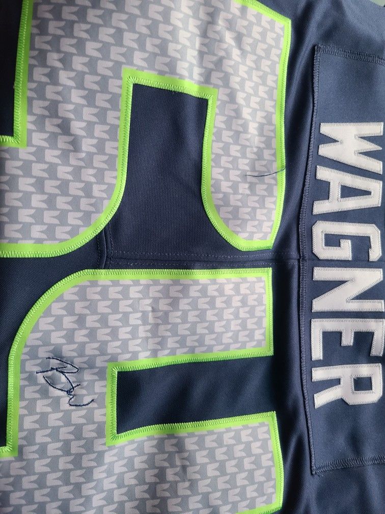 Embroidered Signed Bobby Wagner Jersey