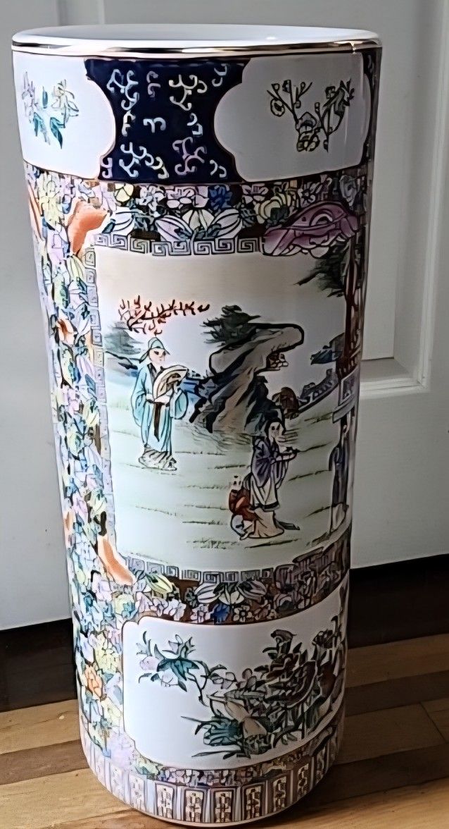 Chinese Porcelain Umbrella Stand 