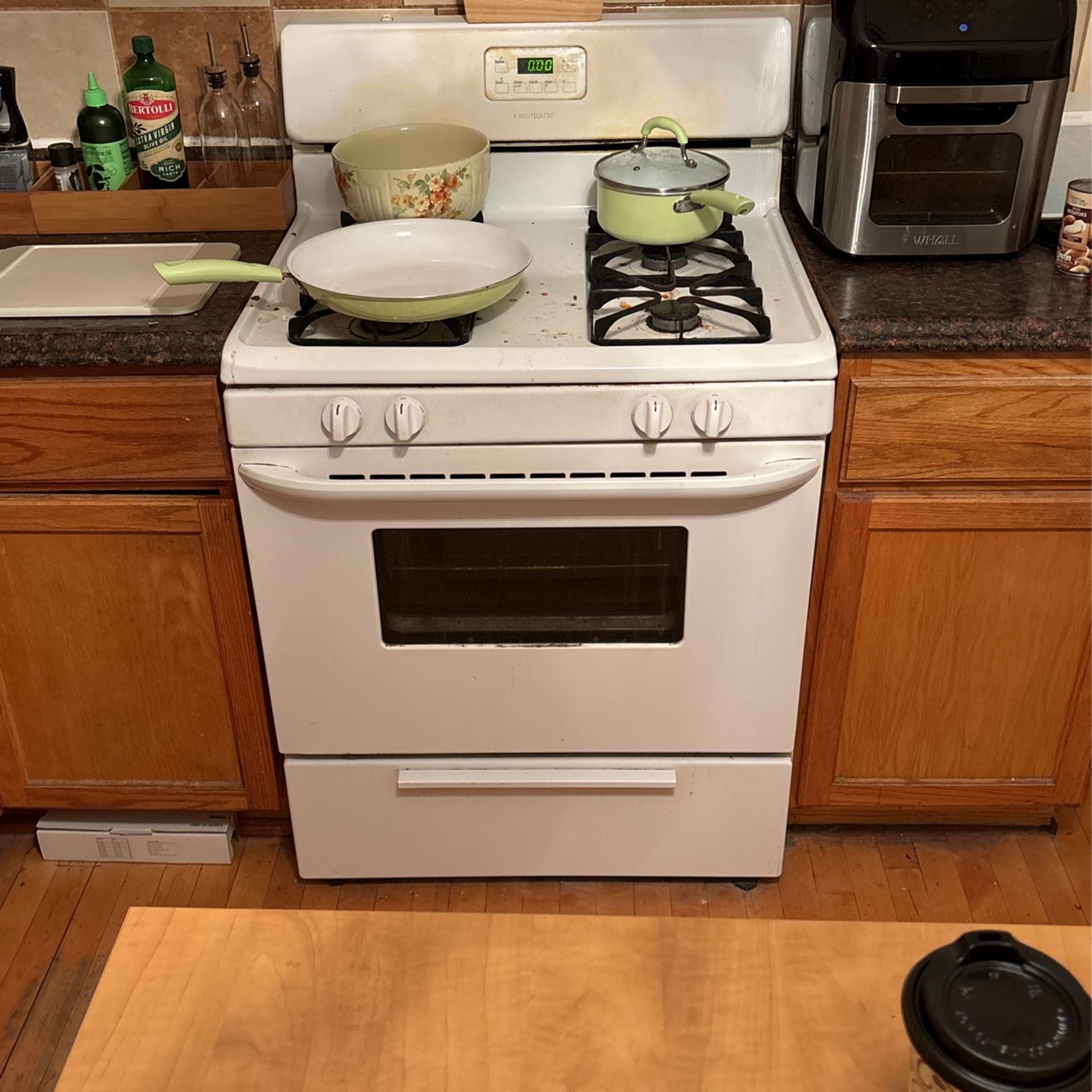 $35 Oven Fridgeaire Oven