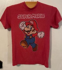 Men’s small Mario bros t shirt