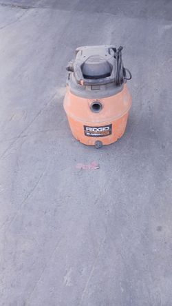 Rigid 16 gallon blow vac