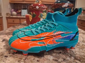 Womens size 10 soccer cleats